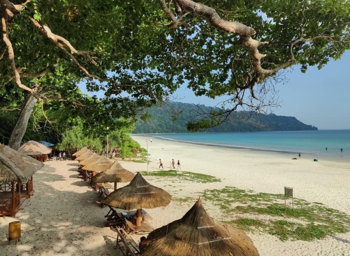 radhanagar beach1